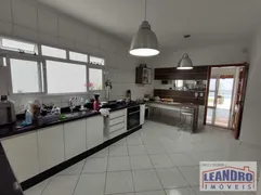 Sobrado com 4 Quartos à venda, 329m² no Vila Oliveira, Mogi das Cruzes - Foto 4