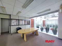 Conjunto Comercial / Sala para alugar, 807m² no Estreito, Florianópolis - Foto 11