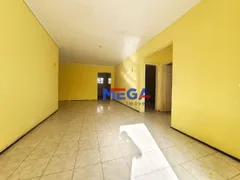 Casa com 4 Quartos para alugar, 290m² no Parque Araxá, Fortaleza - Foto 4