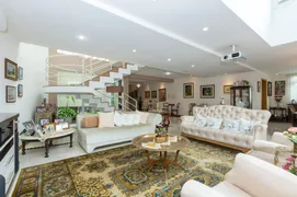 Casa com 3 Quartos à venda, 413m² no Água Verde, Curitiba - Foto 17