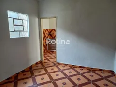 Casa com 4 Quartos à venda, 146m² no Nossa Senhora Aparecida, Uberlândia - Foto 2