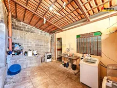 Casa com 3 Quartos à venda, 60m² no Sagrada Família, Divinópolis - Foto 11