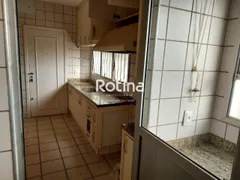 Apartamento com 3 Quartos à venda, 120m² no Saraiva, Uberlândia - Foto 8