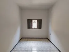 Casa de Vila com 1 Quarto para alugar, 60m² no Nossa Senhora Aparecida, Uberlândia - Foto 6