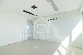 Conjunto Comercial / Sala para alugar, 200m² no Santa Cecília, Porto Alegre - Foto 15