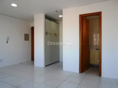 Conjunto Comercial / Sala para alugar, 28m² no Menino Deus, Porto Alegre - Foto 3