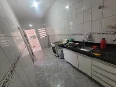 Casa com 2 Quartos para alugar, 120m² no Heliópolis, Belo Horizonte - Foto 38