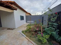 Casa com 3 Quartos à venda, 140m² no Jardim Patrícia, Uberlândia - Foto 2