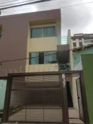 Casa com 3 Quartos à venda, 250m² no Cabral, Contagem - Foto 2