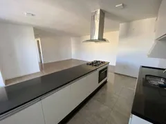 Apartamento com 3 Quartos para alugar, 115m² no Santo Inácio, Curitiba - Foto 24