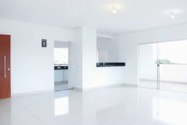 Apartamento com 3 Quartos para alugar, 150m² no Setor Coimbra, Goiânia - Foto 3