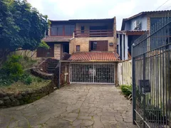 Sobrado com 3 Quartos à venda, 380m² no Espiríto Santo, Porto Alegre - Foto 1