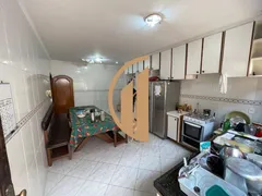 Casa com 3 Quartos à venda, 257m² no Vila Scarpelli, Santo André - Foto 16