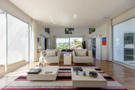 Casa de Condomínio com 4 Quartos à venda, 341m² no São Lourenço, Curitiba - Foto 4
