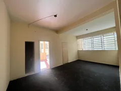 com 4 Quartos para alugar, 148m² no Jardim Vinte e Cinco de Agosto, Duque de Caxias - Foto 3