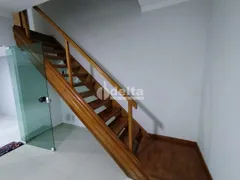 Casa com 2 Quartos à venda, 132m² no Santa Mônica, Uberlândia - Foto 19
