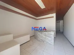 Loja / Salão / Ponto Comercial para alugar, 127m² no Joaquim Tavora, Fortaleza - Foto 3