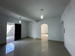 Casa com 2 Quartos à venda, 200m² no Vila Rezende, Goiânia - Foto 5