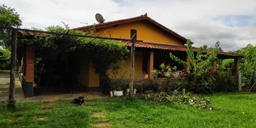 Fazenda / Sítio / Chácara com 3 Quartos à venda, 400m² no Crisolia, Ouro Fino - Foto 1