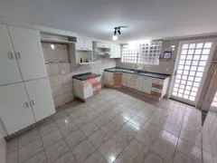 Casa com 3 Quartos para alugar, 150m² no Vila Arnaldo, São Carlos - Foto 4