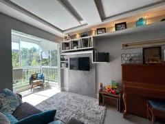 Apartamento com 3 Quartos à venda, 72m² no Teresópolis, Porto Alegre - Foto 2