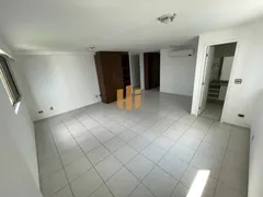 Apartamento com 4 Quartos para alugar, 234m² no Monteiro, Recife - Foto 14