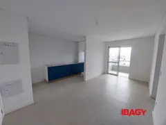 Apartamento com 2 Quartos para alugar, 68m² no Coloninha, Florianópolis - Foto 2