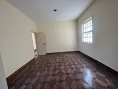 com 4 Quartos para alugar, 148m² no Jardim Vinte e Cinco de Agosto, Duque de Caxias - Foto 2