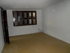 Casa com 4 Quartos para alugar, 150m² no Serrinha, Fortaleza - Foto 8