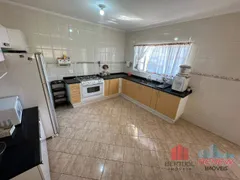 Casa com 3 Quartos à venda, 219m² no Jardim Miriam, Vinhedo - Foto 17