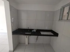 Apartamento com 2 Quartos para alugar, 48m² no Centro, Caucaia - Foto 6