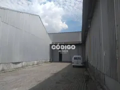 Galpão / Depósito / Armazém para alugar, 2800m² no Vila Sao Rafael, Guarulhos - Foto 9