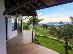 Casa com 4 Quartos para alugar, 220m² no Praia do Estaleirinho, Balneário Camboriú - Foto 10