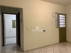 Casa com 3 Quartos à venda, 113m² no Jardim das Palmeiras, Uberlândia - Foto 4
