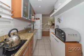 Apartamento com 2 Quartos à venda, 67m² no Jardim do Salso, Porto Alegre - Foto 9