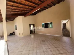 Casa com 3 Quartos à venda, 240m² no Granada, Uberlândia - Foto 11