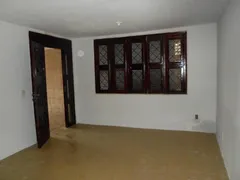 Casa com 4 Quartos para alugar, 150m² no Serrinha, Fortaleza - Foto 28