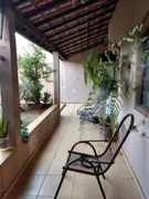 Casa com 3 Quartos à venda, 190m² no Santos Dumont, Londrina - Foto 2