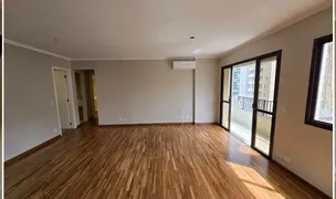 Apartamento com 3 Quartos para alugar, 129m² no Moema, São Paulo - Foto 3