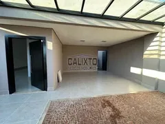 Casa com 3 Quartos à venda, 150m² no Alto Umuarama, Uberlândia - Foto 15