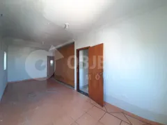 Casa com 3 Quartos para alugar, 200m² no Tibery, Uberlândia - Foto 15