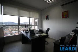 Loja / Salão / Ponto Comercial à venda, 137m² no Alphaville, Barueri - Foto 11