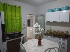 Casa com 2 Quartos à venda, 200m² no Marta Helena, Uberlândia - Foto 35