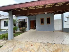 Casa de Condomínio com 3 Quartos para venda ou aluguel, 140m² no Piracangagua, Taubaté - Foto 1