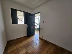 Casa com 4 Quartos para alugar, 246m² no Centro, Mogi das Cruzes - Foto 49