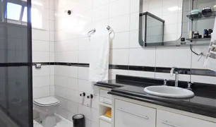 Sobrado com 4 Quartos à venda, 170m² no Guabirotuba, Curitiba - Foto 29