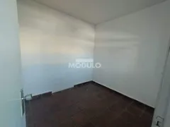 Casa com 3 Quartos para alugar, 180m² no Osvaldo Rezende, Uberlândia - Foto 13