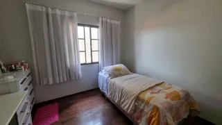 Casa com 3 Quartos à venda, 197m² no Jardim Alvorada, Londrina - Foto 15