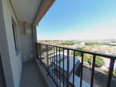 Apartamento com 3 Quartos para alugar, 68m² no São Geraldo, Araraquara - Foto 4