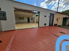 Casa com 3 Quartos à venda, 220m² no Jardim América, Goiânia - Foto 1